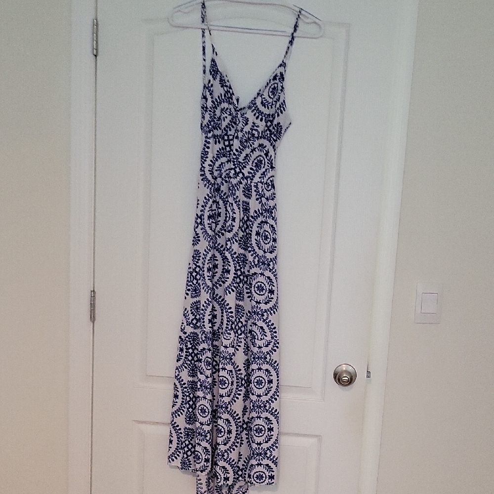 Elegant Blue and White Patterned Maxi Dress